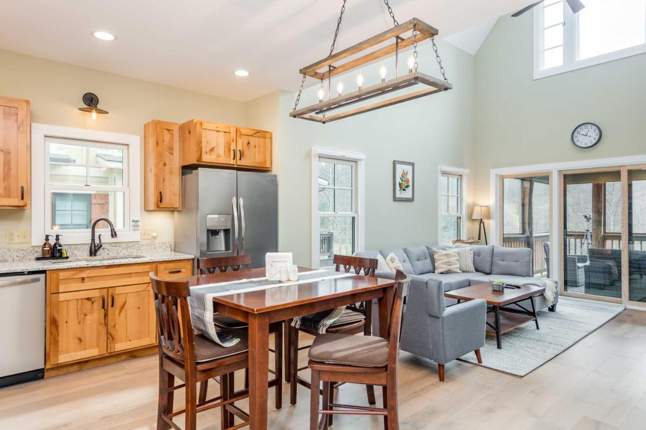 Cullowhee Home With Game Room, Wraparound Decks 외부 사진
