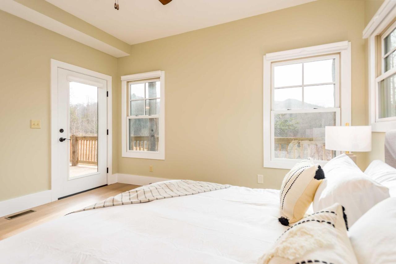 Cullowhee Home With Game Room, Wraparound Decks 외부 사진